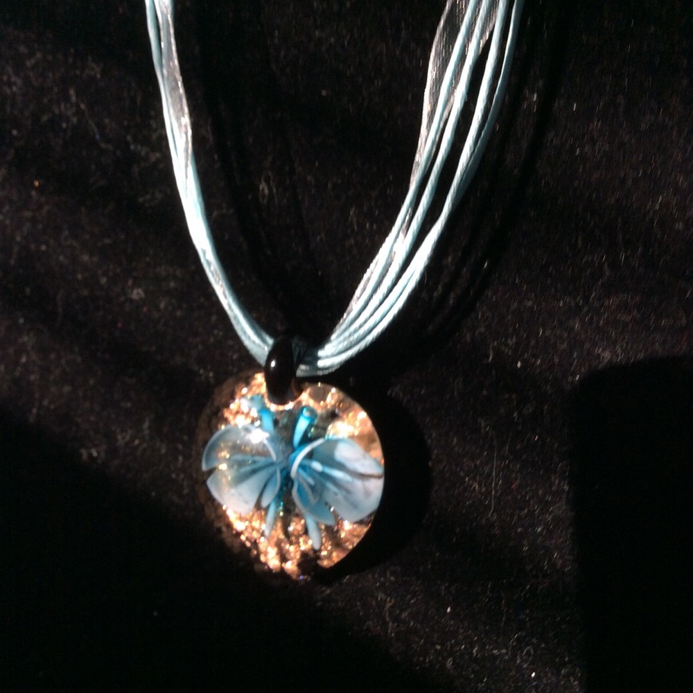 Murano Beautiful style glass flowered necklace. Beautiful. - Picture 5 of 6
